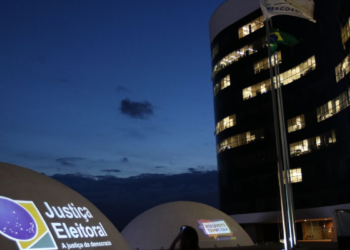 TSE restabelece filiação de Flávio Bolsonaro ao PL e exclui vínculo com o Missão