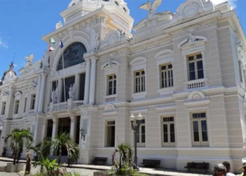 Eleições 2026: Candidatos ao governo da Bahia iniciaram campanha neste domingo (16)