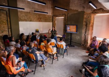 Ministro do Empreendedorismo se reúne com empreendedores criativos de Salvador na Fábrica Cultural