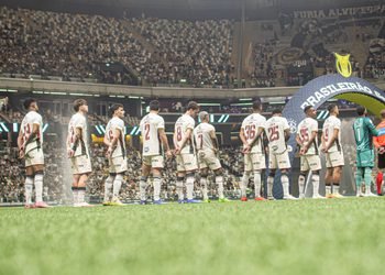 Vitória recebe o Grêmio em confronto direto contra a zona de rebaixamento nessa segunda (7)