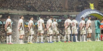 Vitória recebe o Grêmio em confronto direto contra a zona de rebaixamento nessa segunda (7)