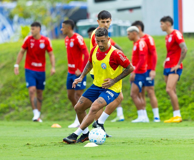 Bahia busca recorde de invencibilidade e vaga no G-4 contra o Bragantino