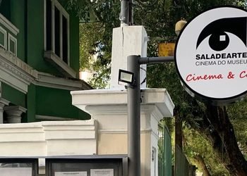 Saladearte estreia projeto sobre inteligência artificial e recebe CineSom com show de brega em Salvador