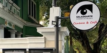 Saladearte estreia projeto sobre inteligência artificial e recebe CineSom com show de brega em Salvador