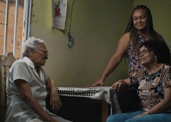 Cine SESI exibe documentário baiano sobre a primeira médica negra do Brasil