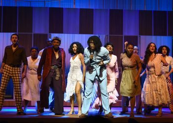 “Djavan – O Musical” chega a Salvador com oito indicações ao Prêmio Bibi Ferreira