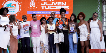 Estudantes da rede pública são premiadas em concurso de poesia sobre afrofuturismo em Salvador