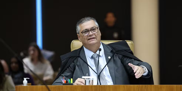 Dino manda PF investigar ataques a imagens religiosas