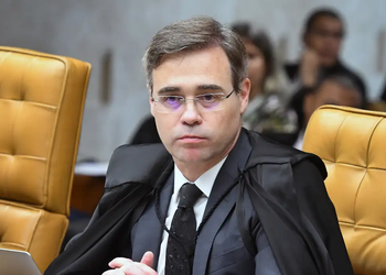 André Mendonça afasta diretor-geral da PF e amplia crise institucional envolvendo STF