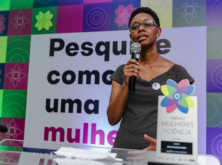 Prêmio Mulheres e Ciência recebe inscrições até quinta-feira (10)