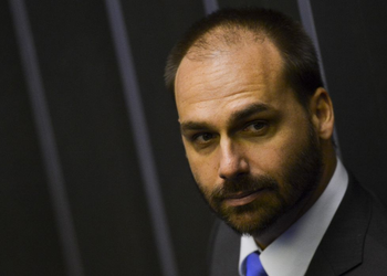 Ministério da Justiça demite Eduardo Bolsonaro da Polícia Federal por abandono de cargo