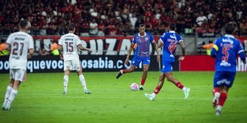 Bahia enfrenta o Santos na Vila Belmiro em confronto direto por vaga na Libertadores