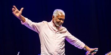 Nelson Rufino reúne Viola de Doze e Eduardinho FM em roda de samba no Pelourinho