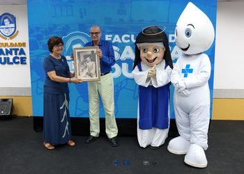 Faculdade Santa Dulce é inaugurada em Salvador com palestra de Drauzio Varella