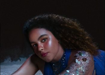 Rachel Reis destaca representatividade e retorna ao Festival Sangue Novo com a “Divina Tour”