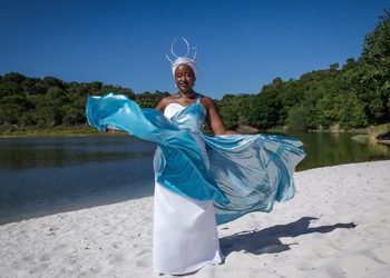 AKADAN retorna aos palcos com show que une samba-reggae e ancestralidade negra em Salvador