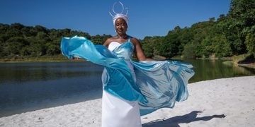 AKADAN retorna aos palcos com show que une samba-reggae e ancestralidade negra em Salvador