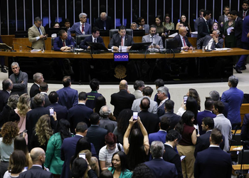 Senado vota PEC pelo fim da escala 6×1 na próxima quarta-feira (14)