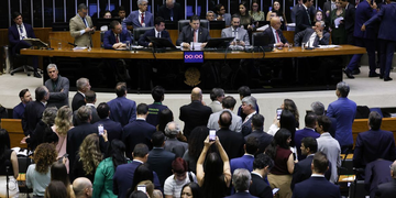 Senado vota PEC pelo fim da escala 6×1 na próxima quarta-feira (14)