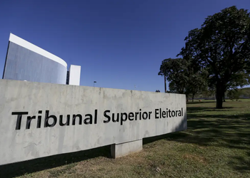TSE determina suspensão de site que oferecia criptomoedas por apoio a Flávio Bolsonaro
