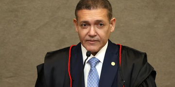 Nunes Marques impõe novas restrições ao “Exército do Lula” e determina monitoramento do canal pelo TSE