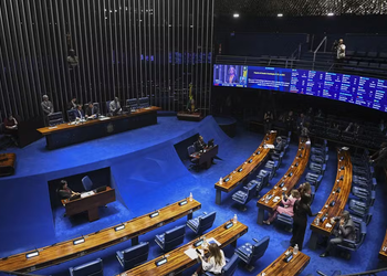 Senado deve votar PEC que acaba com escala 6×1 nesta quarta-feira (14)